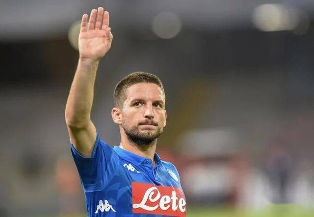  那不勒斯官宣续约当家射手奥斯梅恩  