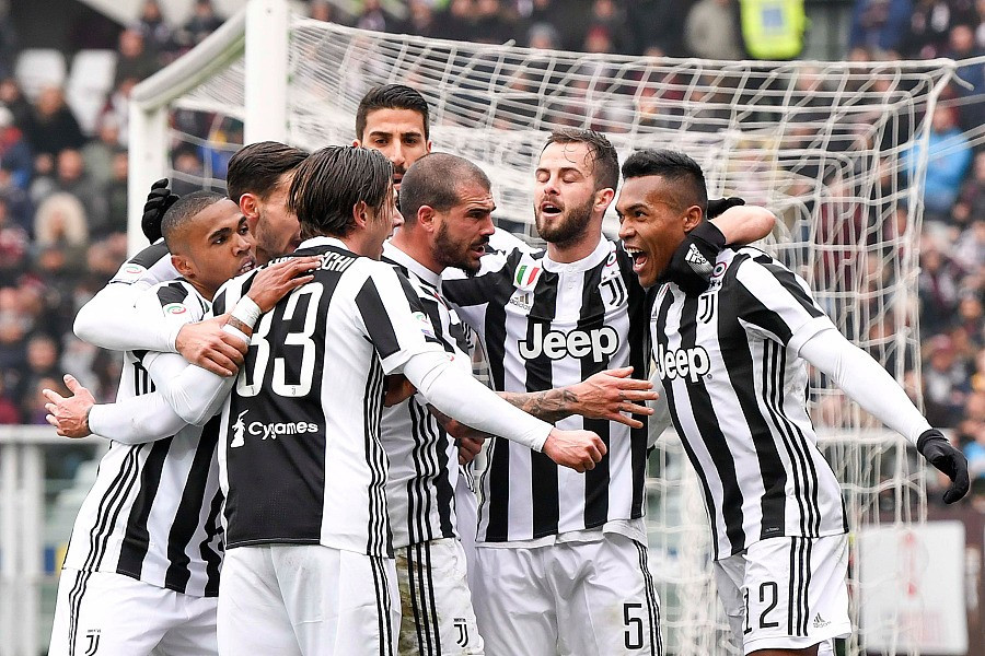 14, 尤文铁卫乌龙送礼遭球迷诟病  