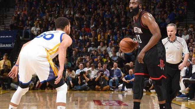  克莱蒙新帅上任首胜，终结球队三连败颓势  